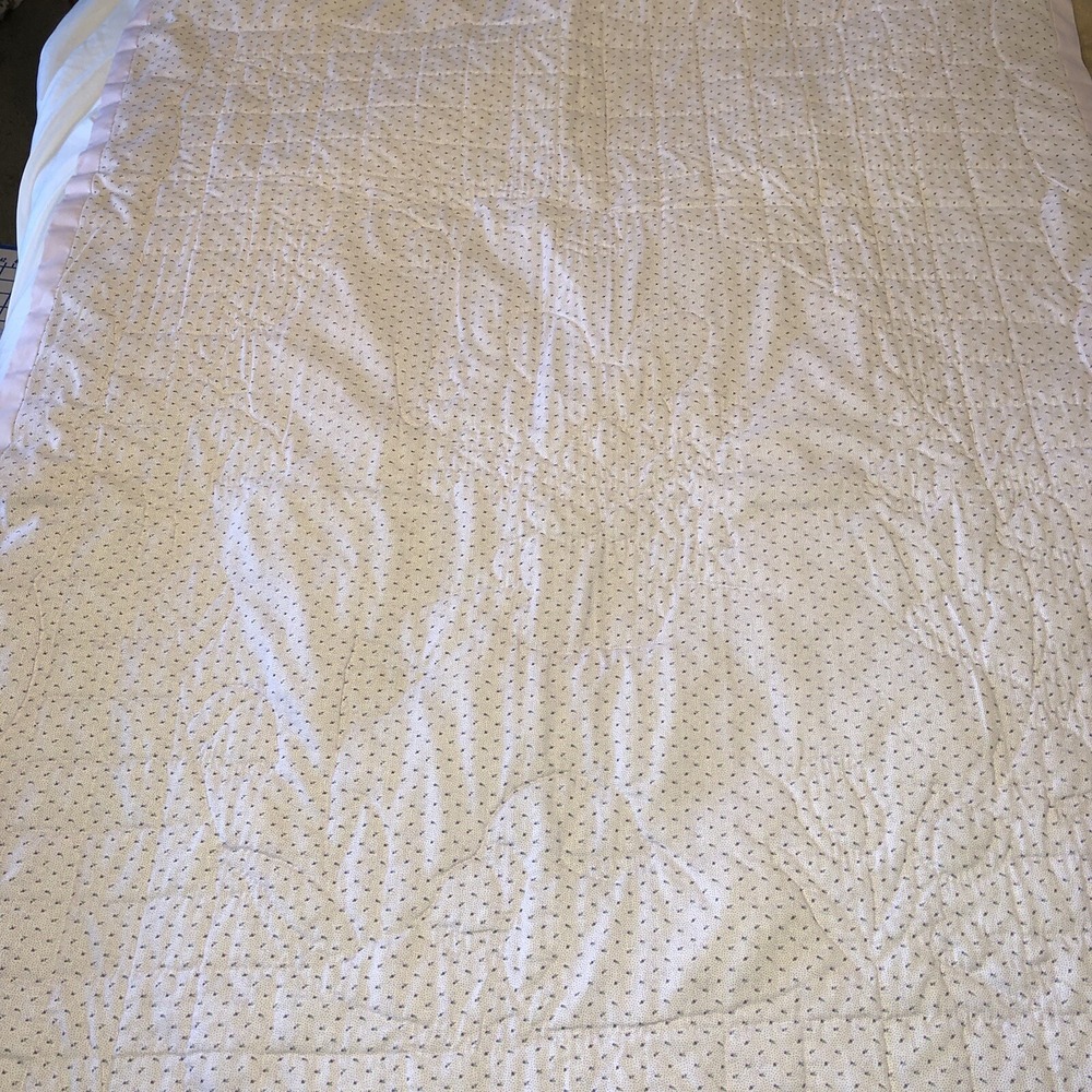 Large Handmade Baby Quilt Lavender 53.5 x 38 inches Floral - Picture 4 of 7